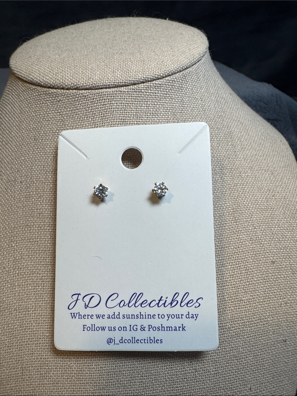 Swarovski Crystal Elements Clear Round Solitaire Stud Gold Prong Earrings